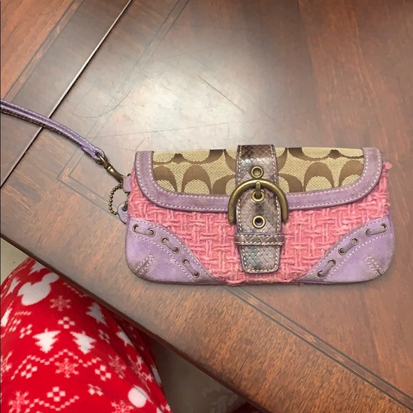 Coach Handbags - Coach wrislet